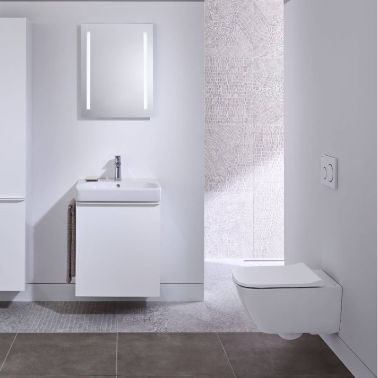 Tualetes pods piekaramais Geberit SMYLE Square Rimfree ar Soft Close vāku, balts