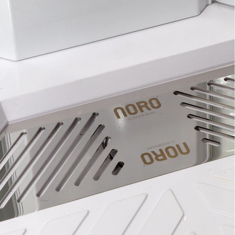 Dušas kabīne NERO WAVE 900x900 mm, matēts sudrabs/caurspīdīgs stikls